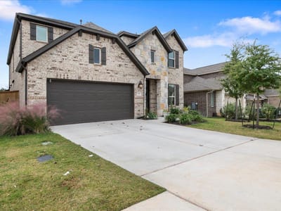 Living area at 209 Terra Manor Trl - 4 bed 3 bath home