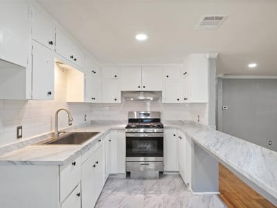 Kitchen at 210 Highcrest Dr - 2 bed 2 bath home