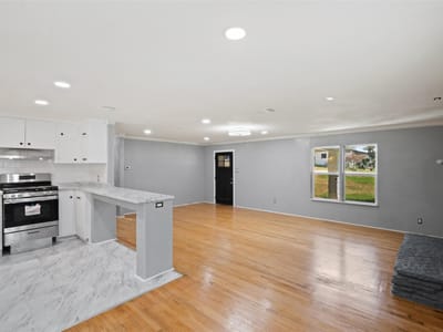 Primary bedroom at 210 Highcrest Dr - 2 bed 2 bath home