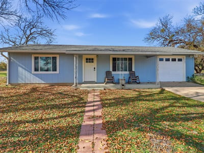 Living area at 2102 Belaire DR - 2 bed 2 bath home