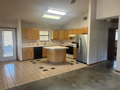 Primary bedroom at 21511 Perry Cv - 2 bed 1 bath home