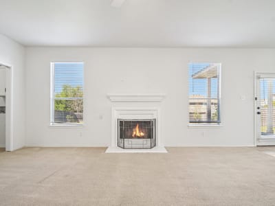 Primary bedroom at 217 Killian LOOP - 4 bed 2 bath home