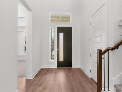Primary bedroom at 217 Montecido DR - 5 bed 4 bath home