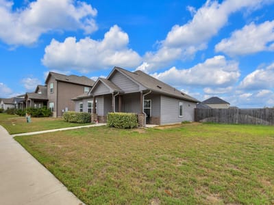 Primary bedroom at 218 Oldbridge DR - 4 bed 2 bath home