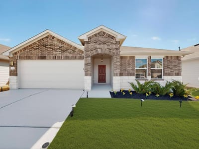 Living area at 218 Sickle LOOP - 4 bed 2 bath home