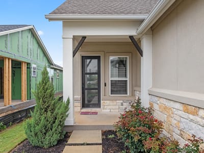 Kitchen at 220 Monterey Oak TRL - 3 bed 2 bath home