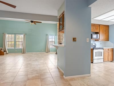 Living area at 2201 Lakeway BLVD Unit #39 - 3 bed 2 bath home