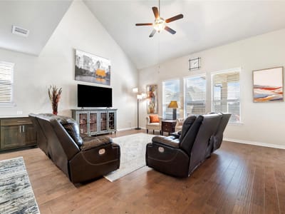 Primary bedroom at 2208 Bonavista WAY - 4 bed 3 bath home