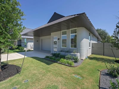 Living area at 221 Lone Ranger TRL - 3 bed 2 bath home