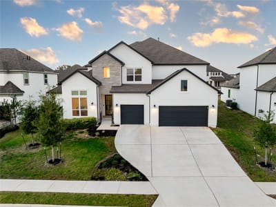Living area at 2217 Sondrio BND - 4 bed 4 bath home