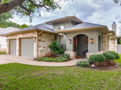 Living area at 2221 Rio Brisas CV - 4 bed 2 bath home