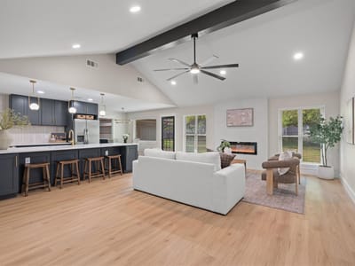 Living area at 224 Clear Spring RD - 4 bed 2 bath home