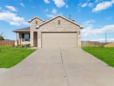 Living area at 226 Coralbean Dr - 4 bed 3 bath home