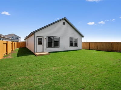 Living area at 229 Ironshoe Trl - 4 bed 3 bath home