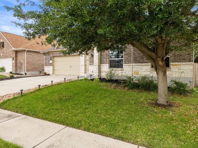 Primary bedroom at 233 Sangiovese ST - 4 bed 2 bath home