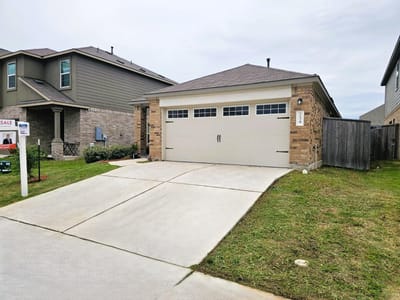 Kitchen at 234 Canley Loop - 3 bed 2 bath home