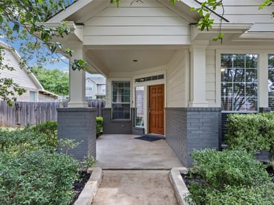 Living area at 2500 Century Park BLVD - 4 bed 2 bath home