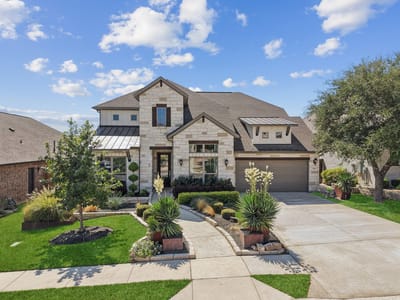 Living area at 2520 Carretera DR - 4 bed 3 bath home