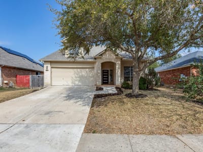 Living area at 2608 Century Park Blvd - 3 bed 2 bath home