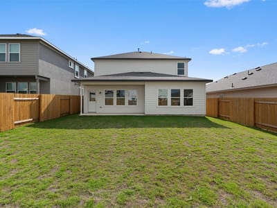 Living area at 261 Ironshoe Trl - 4 bed 2 bath home