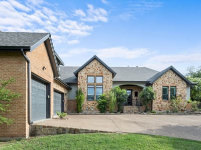 Living area at 279 Rugged Earth DR - 4 bed 3 bath home
