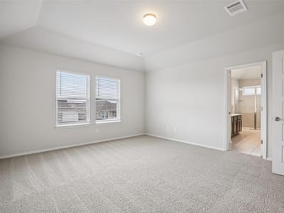 Primary bedroom at 293 Gaida Loop - 3 bed 2 bath home
