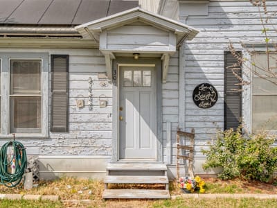 Primary bedroom at 300 S Rio Grande St - 2 bed 2 bath home