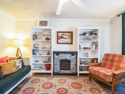 Primary bedroom at 3008 Whisper Oaks LN Unit #B - 2 bed 1 bath home