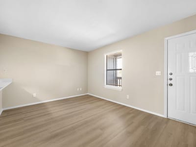 Living area at 3012 Whisper Oaks Ln Unit #J - 1 bed 1 bath home