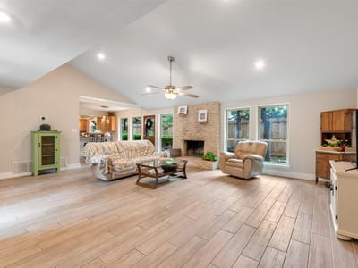 Kitchen at 302 S Lake Creek DR - 4 bed 2 bath home