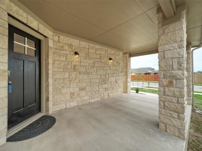 Kitchen at 305  ELM CREEK Dr - 4 bed 2 bath home