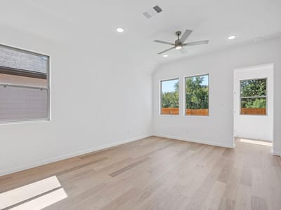 Bathroom at 310 Bendecido Loop - 3 bed 2 bath home