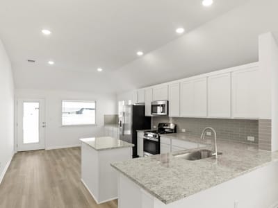 Primary bedroom at 314 Bay Breeze DR - 3 bed 2 bath home