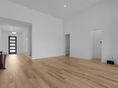 Primary bedroom at 316 Valletta WAY - 5 bed 5 bath home