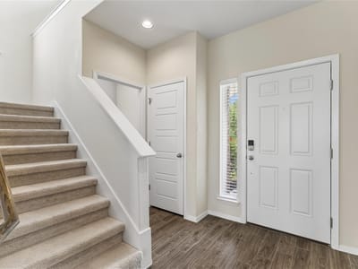 Primary bedroom at 318 Schuylerville Dr - 3 bed 2 bath home