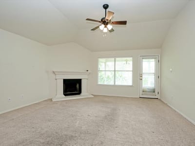 Kitchen at 319 Lone Star BLVD - 3 bed 2 bath home