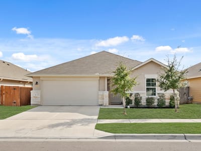 Living area at 321 Durango Downs Dr - 4 bed 2 bath home