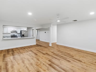 Primary bedroom at 326 Pine View LOOP - 4 bed 3 bath home