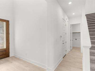 Bathroom at 329 Oak Blossom Rd - 4 bed 3 bath home