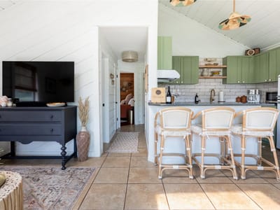 Living area at 336 Coventry Rd - 3 bed 2 bath home