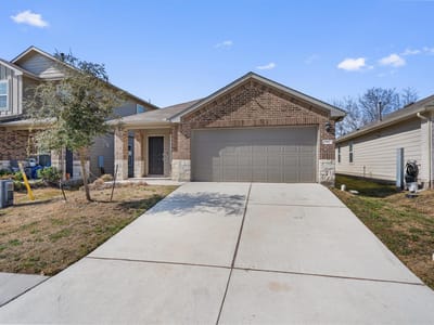 Primary bedroom at 352 Sickle Loop - 3 bed 2 bath home