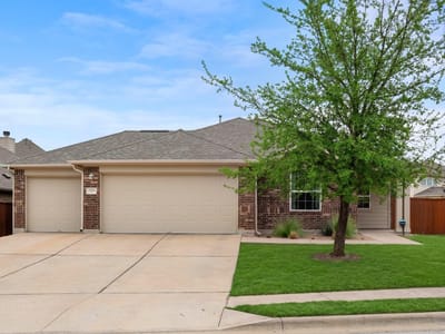 Living area at 3724 Brean Down - 3 bed 2 bath home