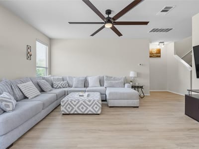 Living area at 381 Bloomsbury DR - 4 bed 2 bath home