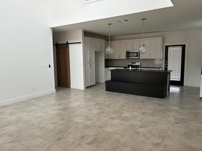 Living area at 403 Summit Ridge Dr N - 3 bed 2 bath home