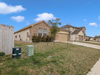 Primary bedroom at 405 Grasslands Trl - 4 bed 3 bath home