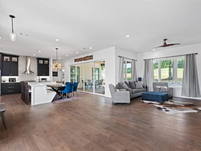 Primary bedroom at 418 Venture BLVD - 4 bed 4 bath home