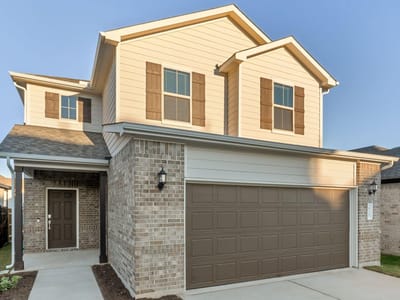 Living area at 425  Bristlecone Bnd - 3 bed 2 bath home