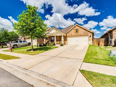 Primary bedroom at 499 Coyote Creek WAY - 3 bed 2 bath home