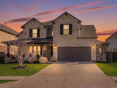 Living area at 500 Whittington WAY - 4 bed 3 bath home
