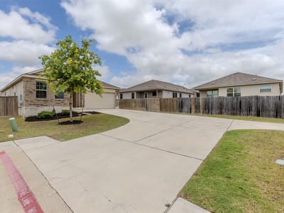 Living area at 509 Callisto CT - 3 bed 2 bath home